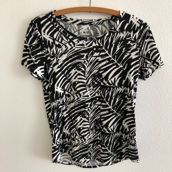 Old Navy Tops - Old Navy relax fit palm leaf floral print shirt